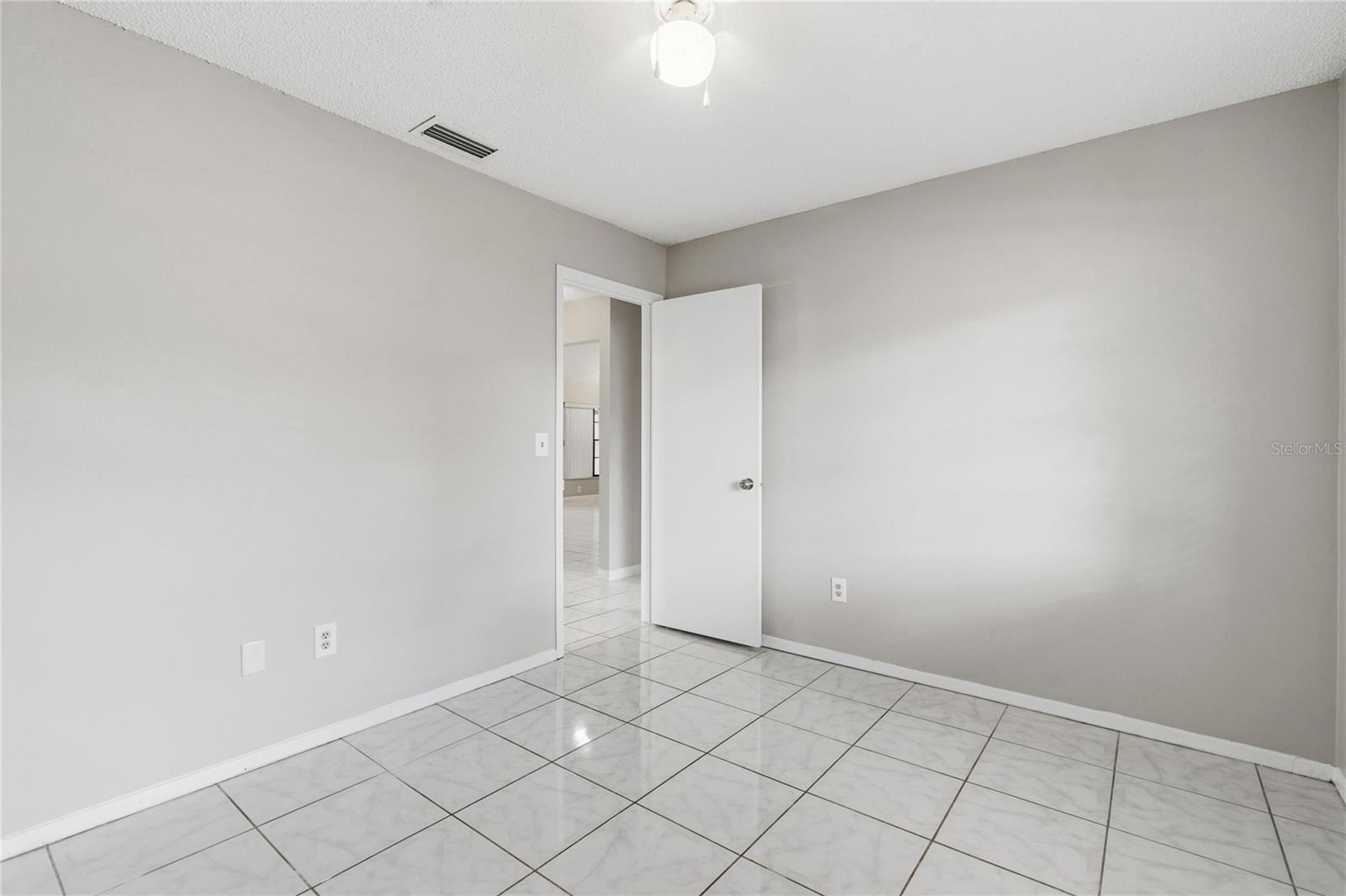 Image 21 of 29 For 5113 Nashville Drive