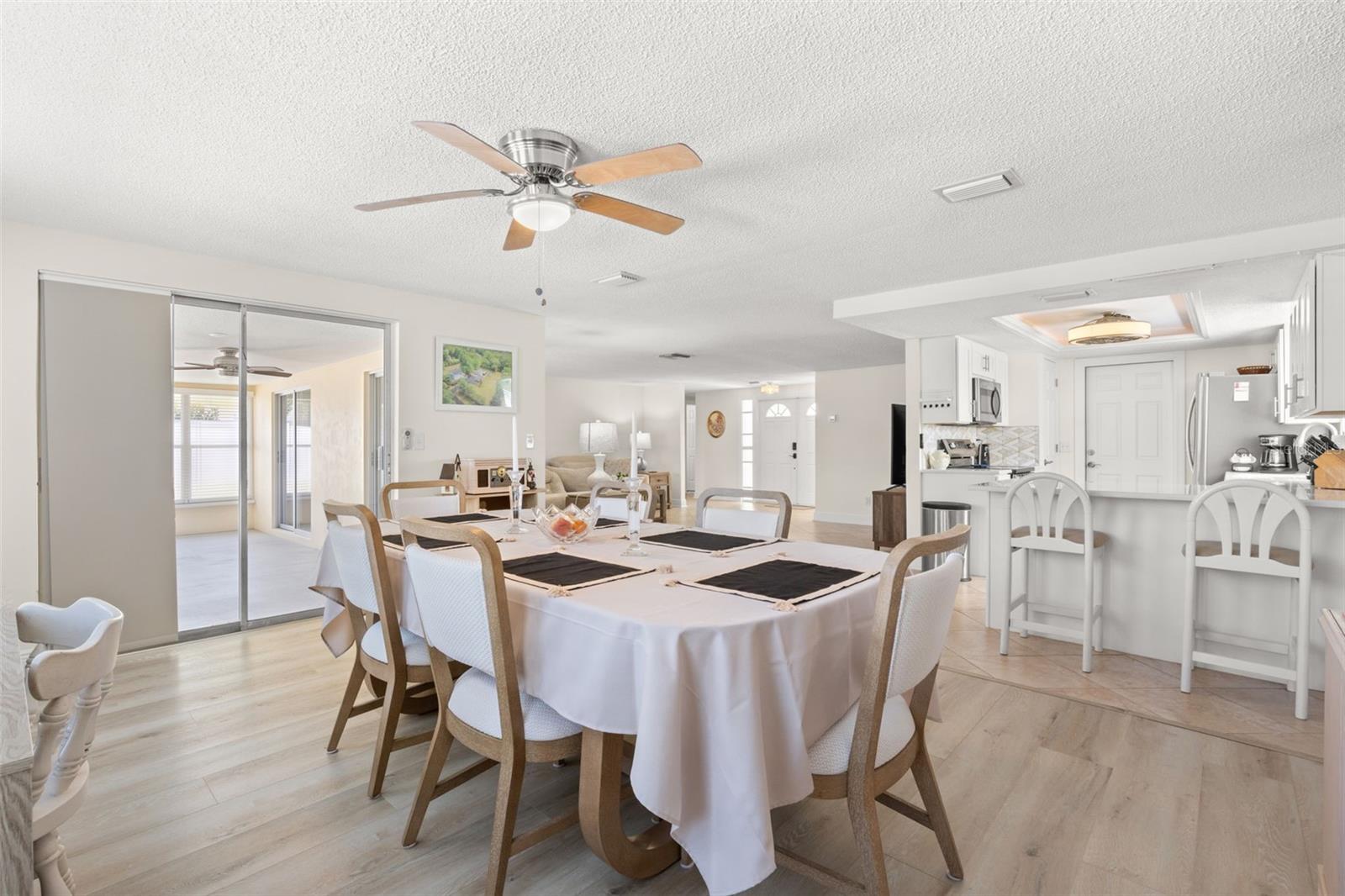 Image 16 of 48 For 7418 Islander Lane