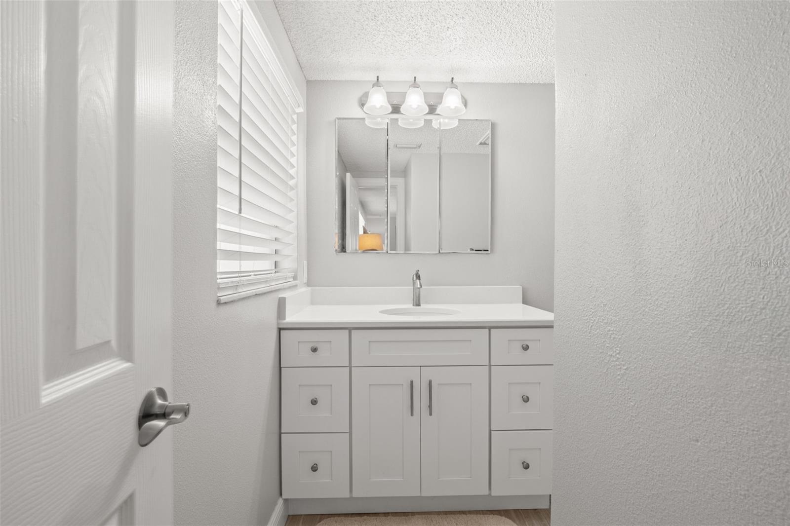 Image 20 of 48 For 7418 Islander Lane