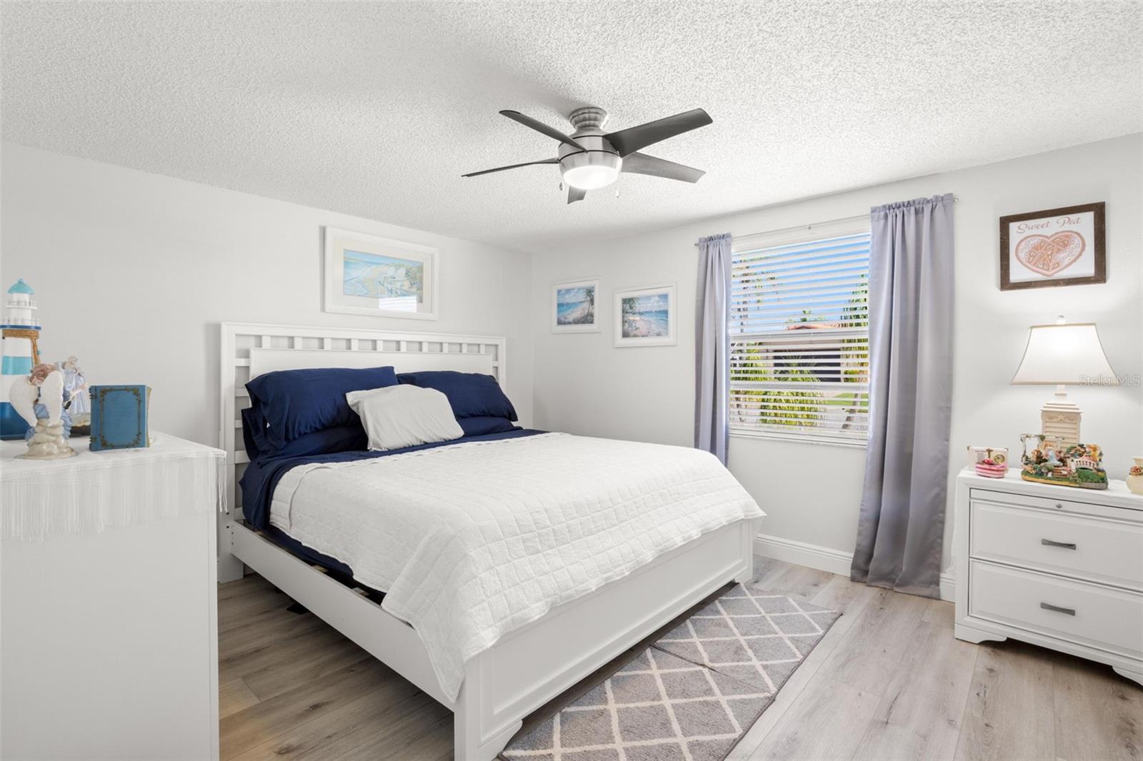 Image 22 of 48 For 7418 Islander Lane