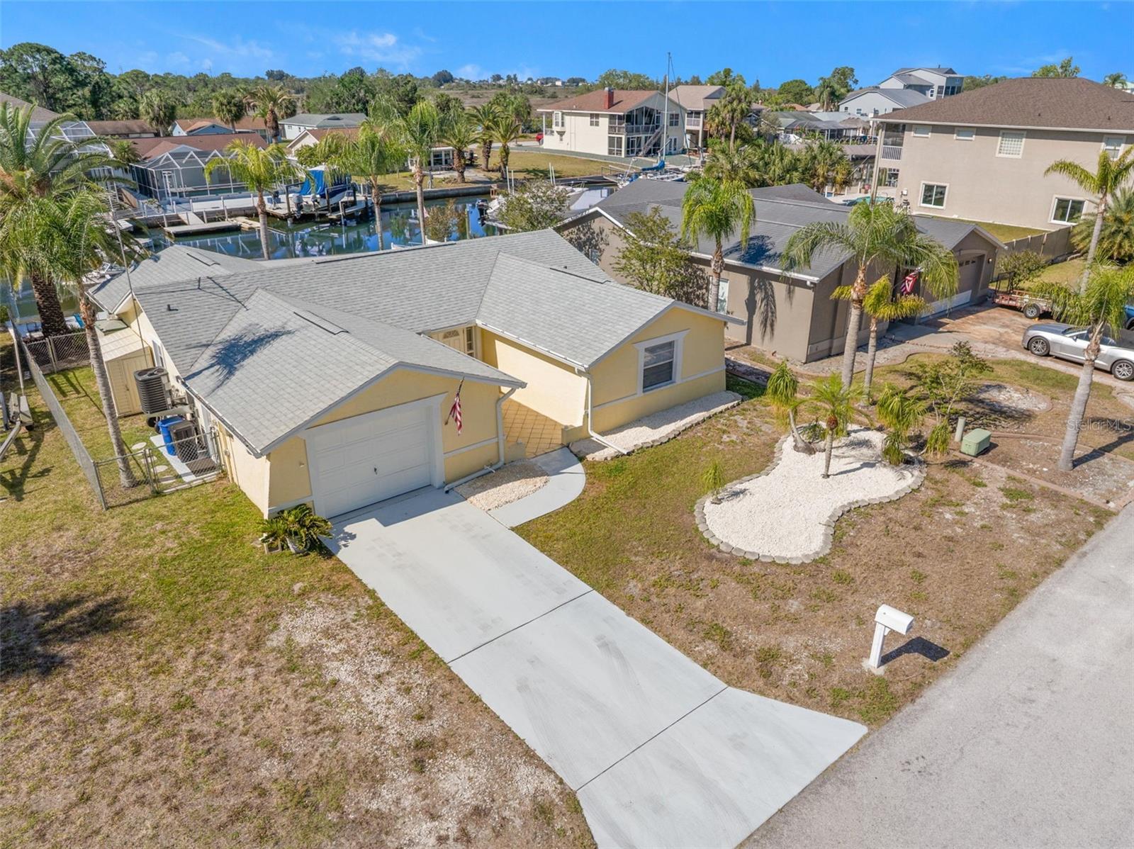 Image 38 of 48 For 7418 Islander Lane