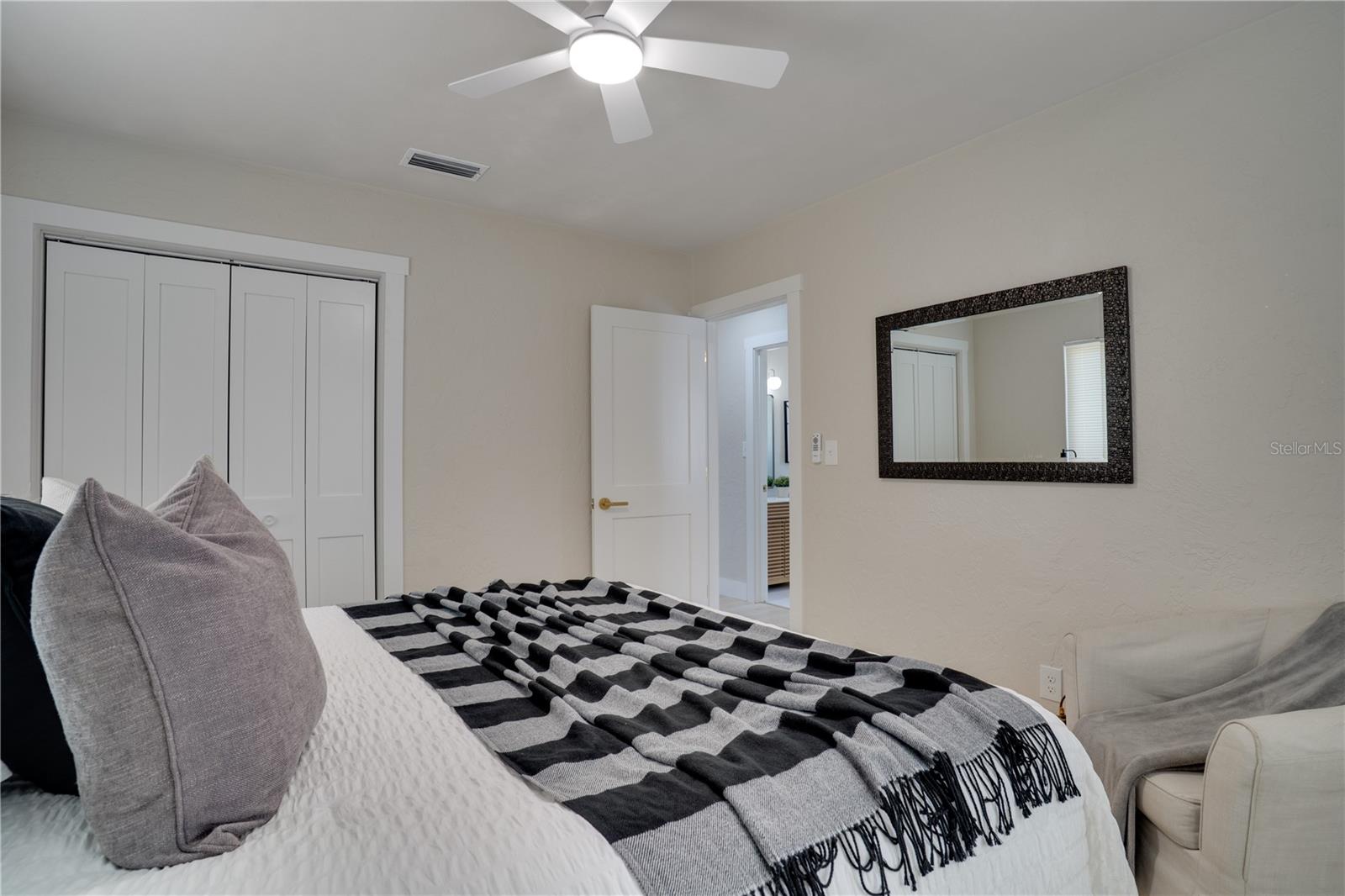 Image 22 of 36 For 4545 25th Avenue N