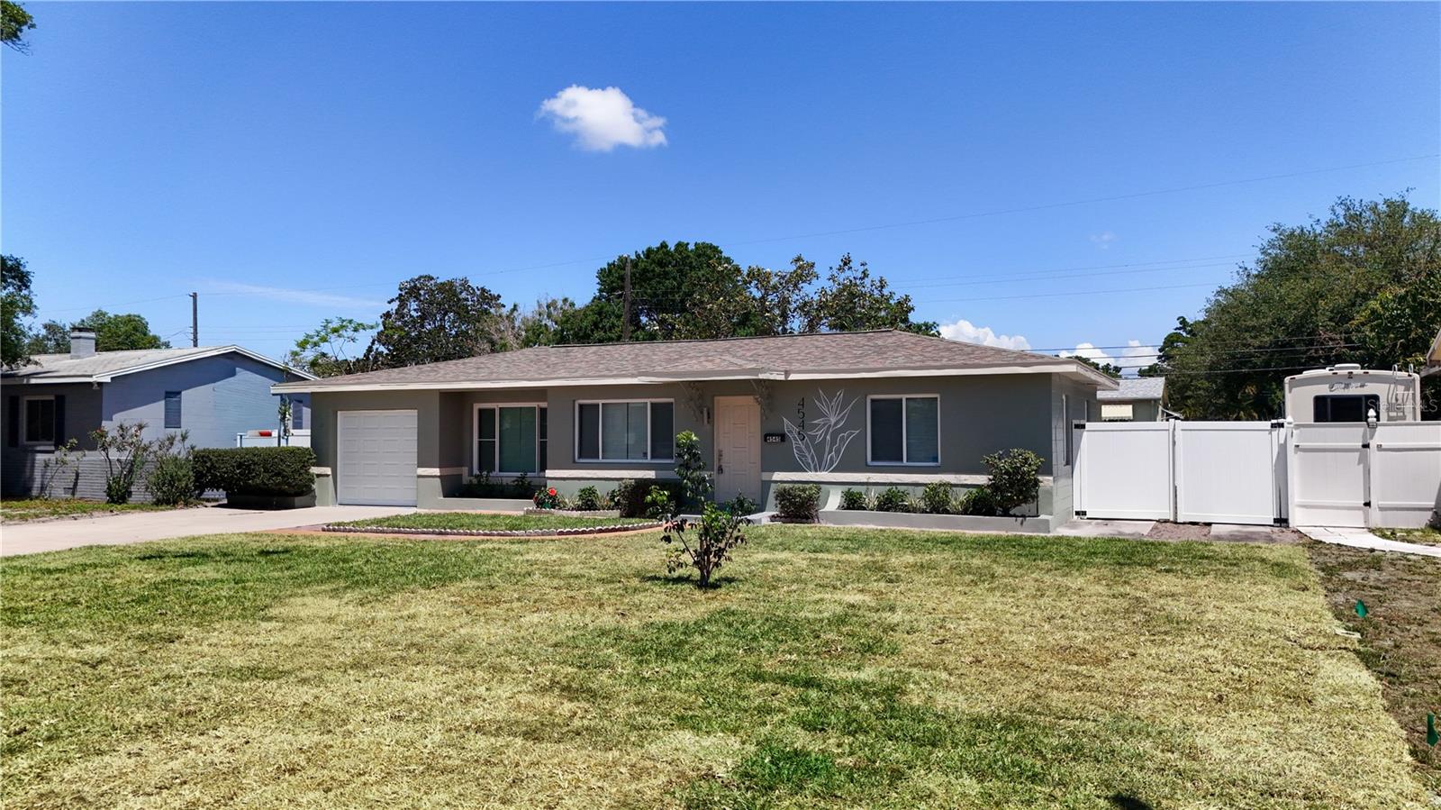 Image 3 of 36 For 4545 25th Avenue N