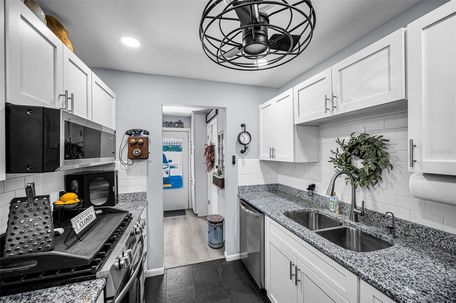 Image 14 of 53 For 5216 81st Street N 5