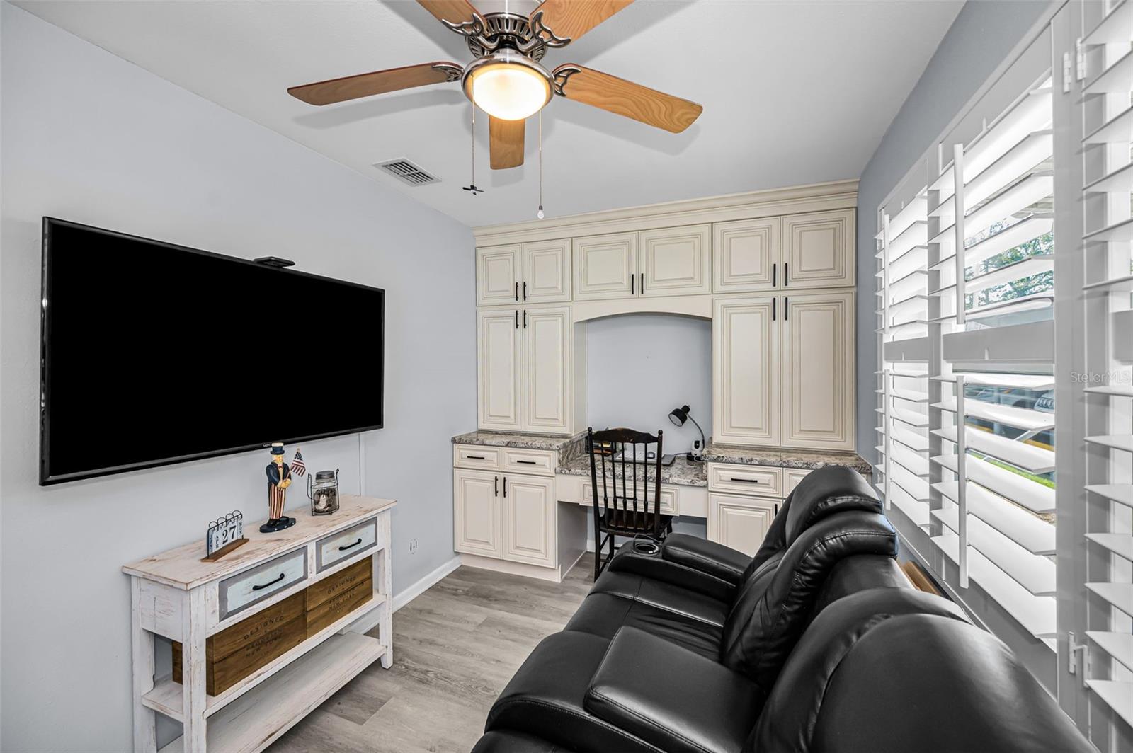 Image 16 of 53 For 5216 81st Street N 5