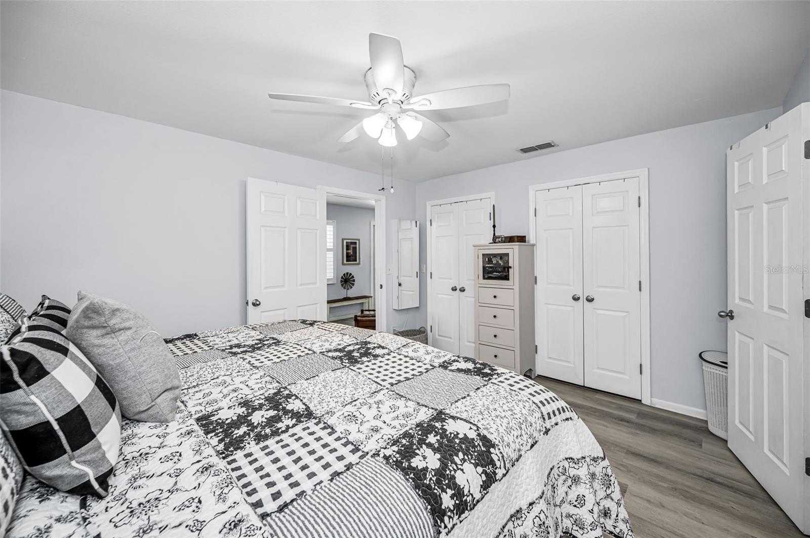 Image 25 of 53 For 5216 81st Street N 5