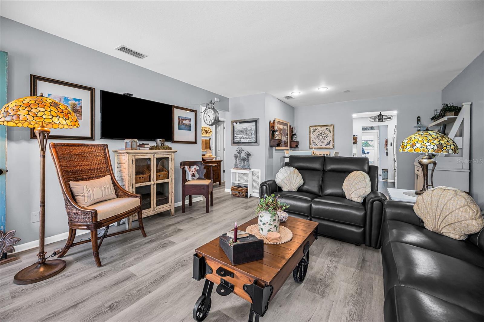 Image 6 of 53 For 5216 81st Street N 5