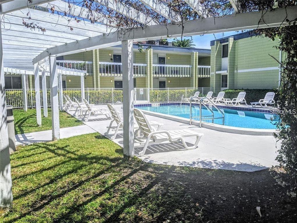 Image 11 of 12 For 1301 Howard Avenue A5