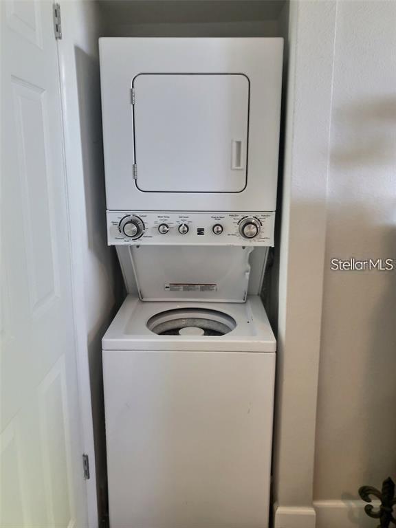 Image 6 of 12 For 1301 Howard Avenue A5