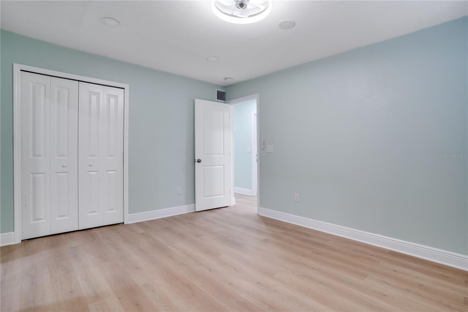 Image 16 of 28 For 4029 13th Avenue S