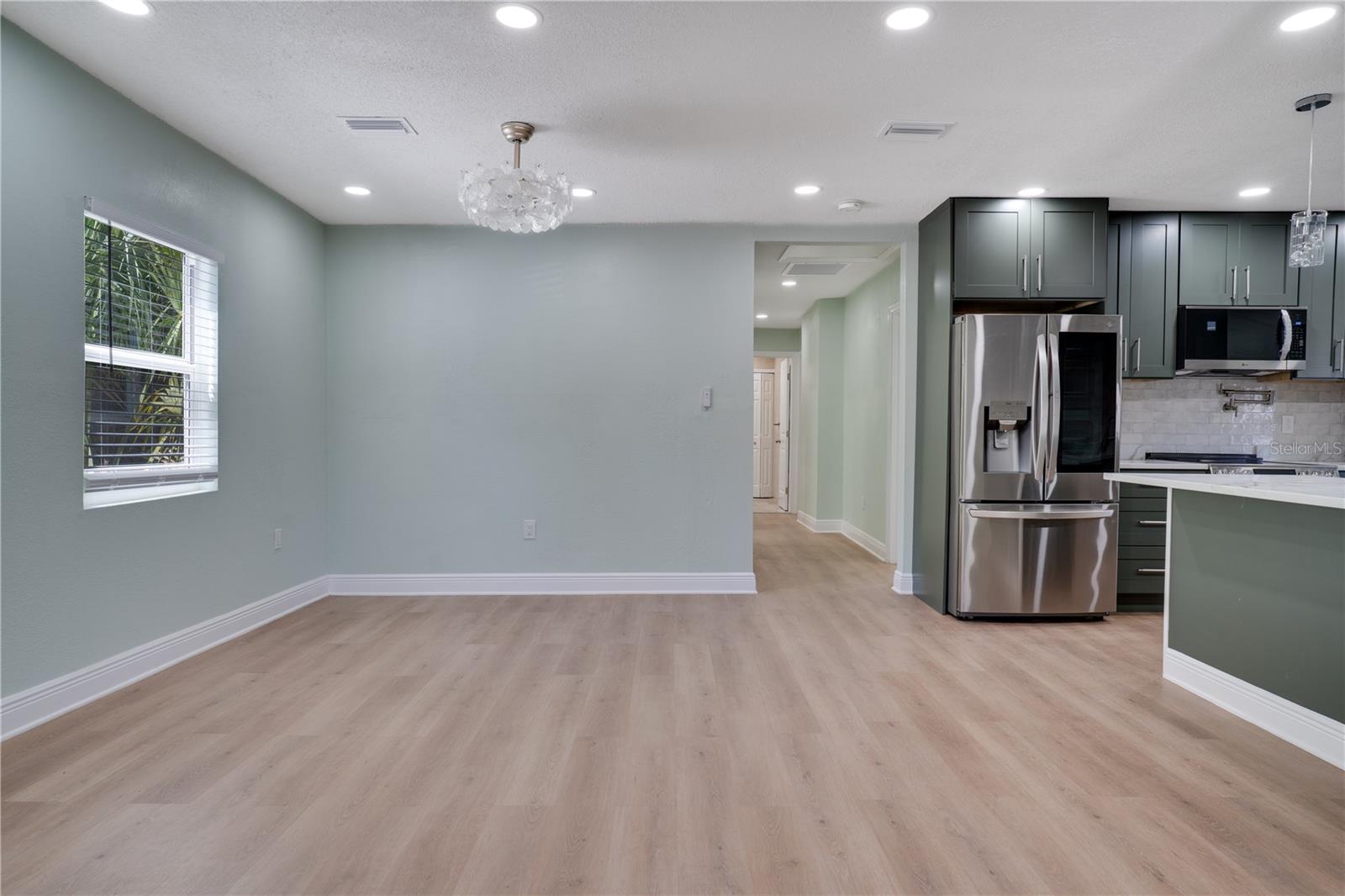 Image 5 of 28 For 4029 13th Avenue S