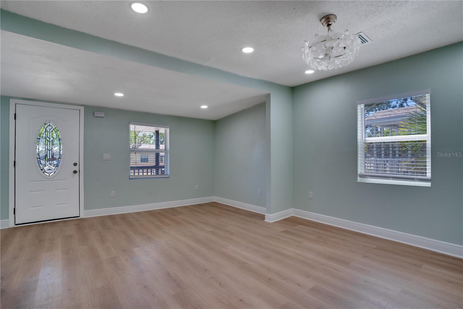 Image 8 of 28 For 4029 13th Avenue S