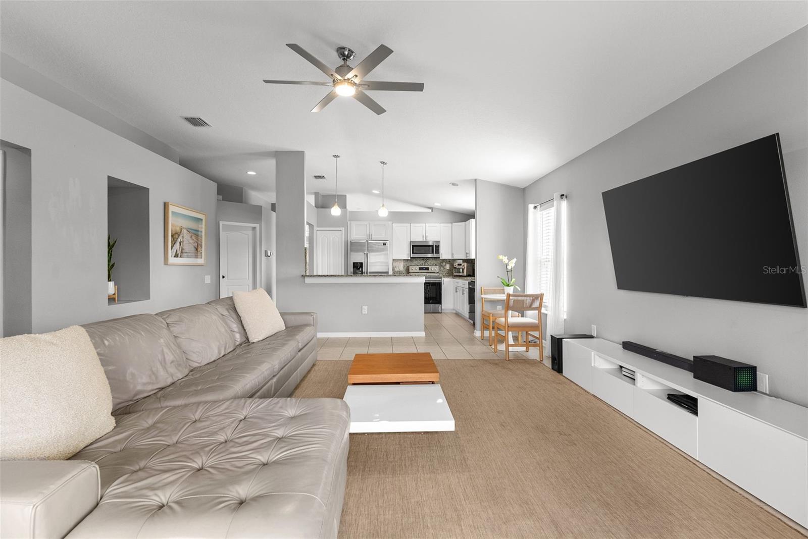Image 12 of 56 For 7619 Crescent Palm Drive