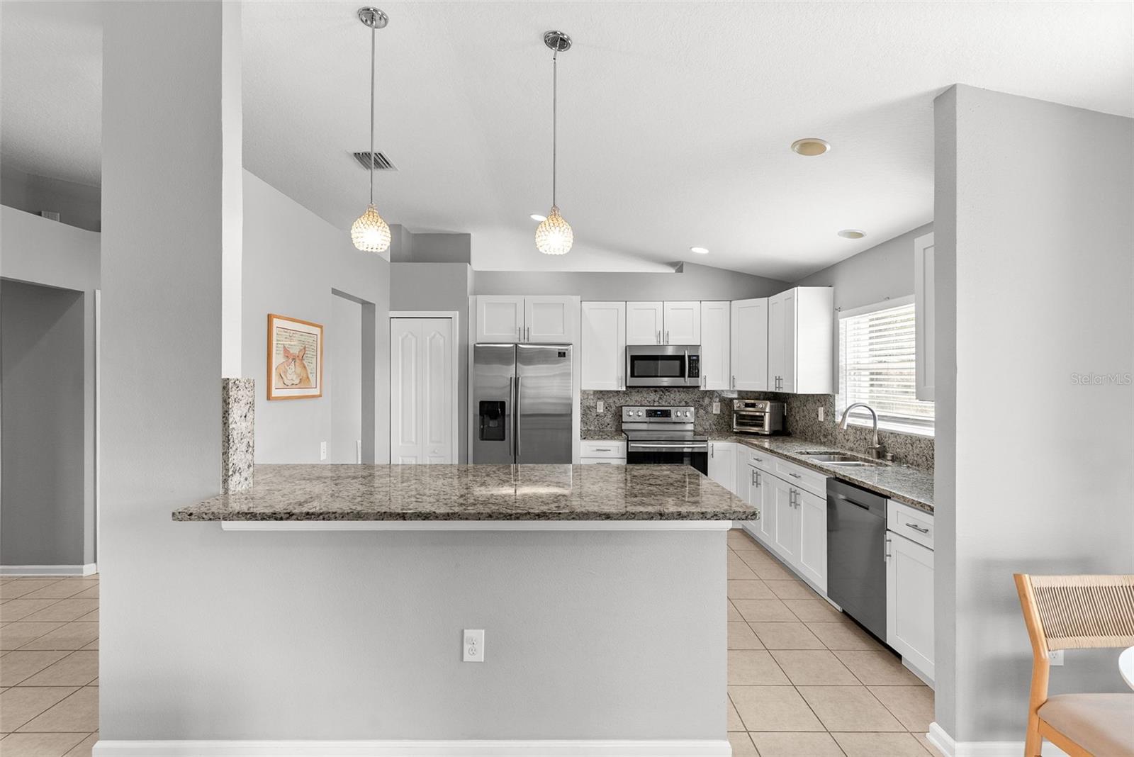 Image 15 of 56 For 7619 Crescent Palm Drive