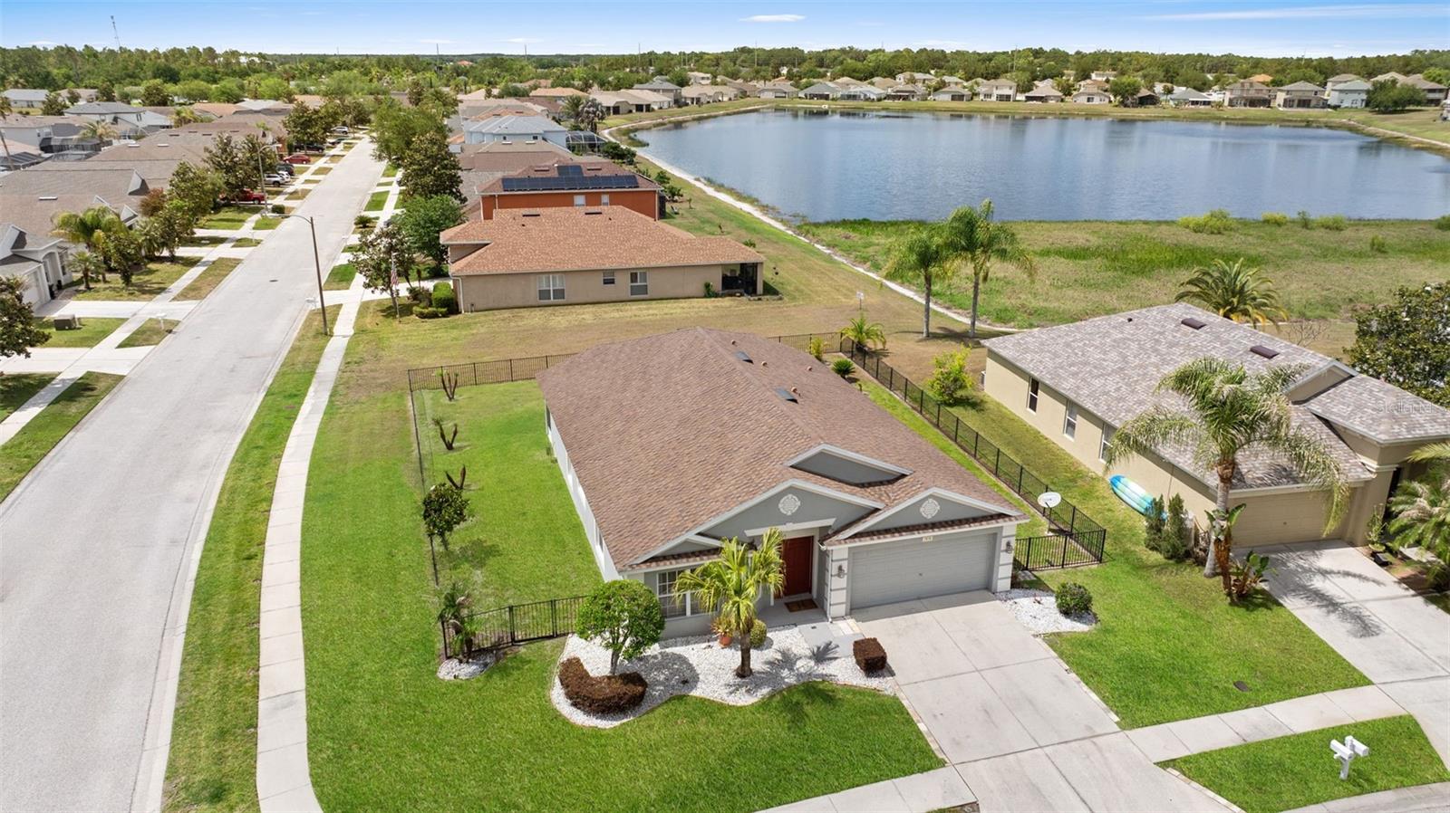 Image 4 of 56 For 7619 Crescent Palm Drive