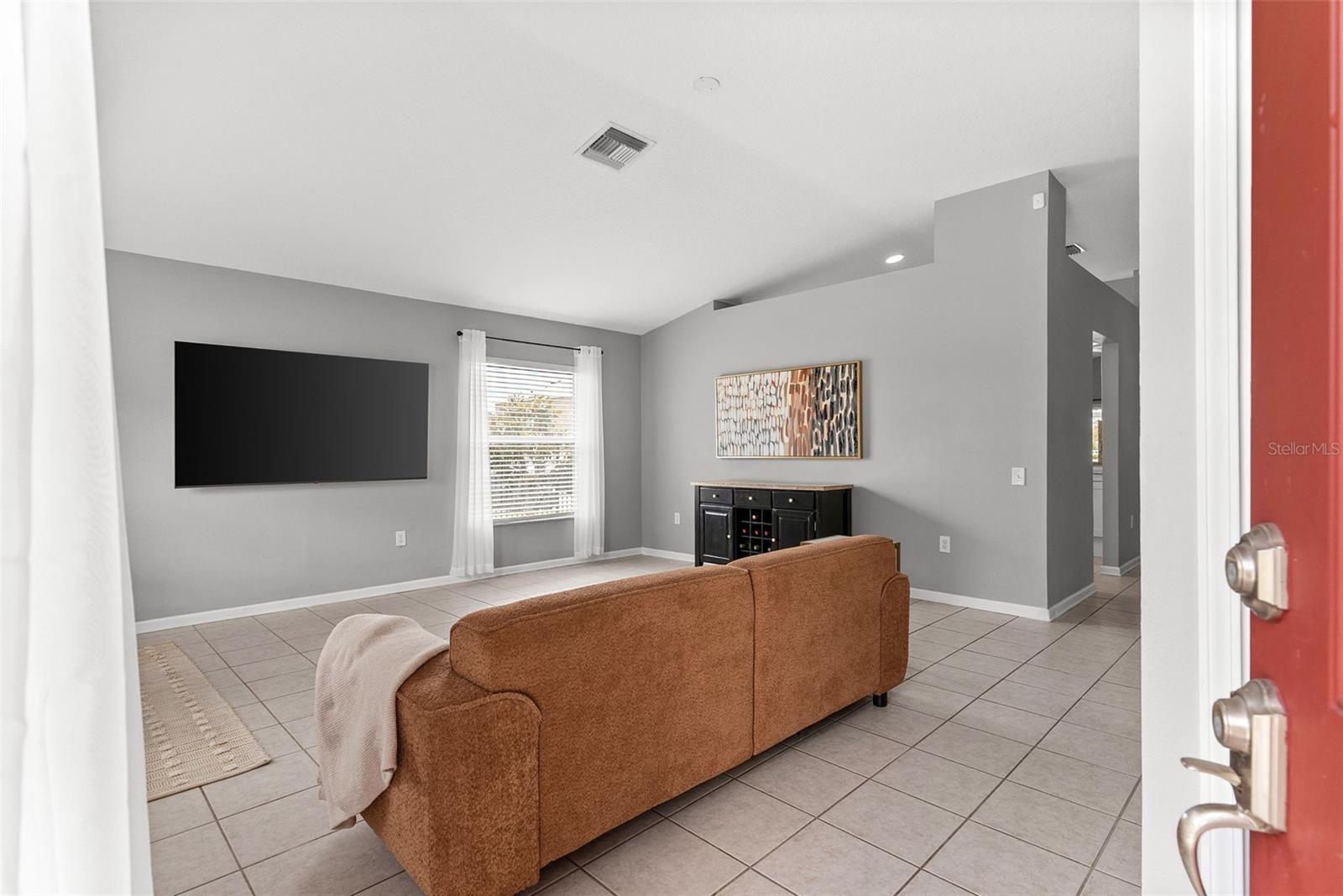 Image 6 of 56 For 7619 Crescent Palm Drive