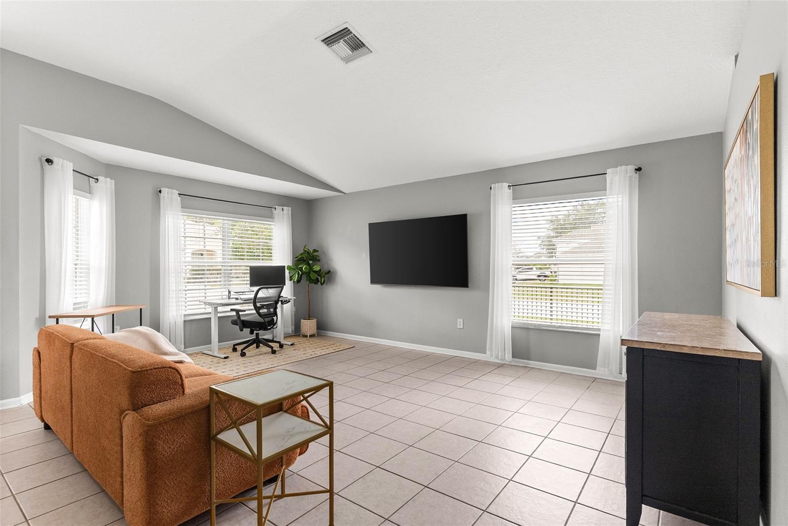 Image 7 of 56 For 7619 Crescent Palm Drive