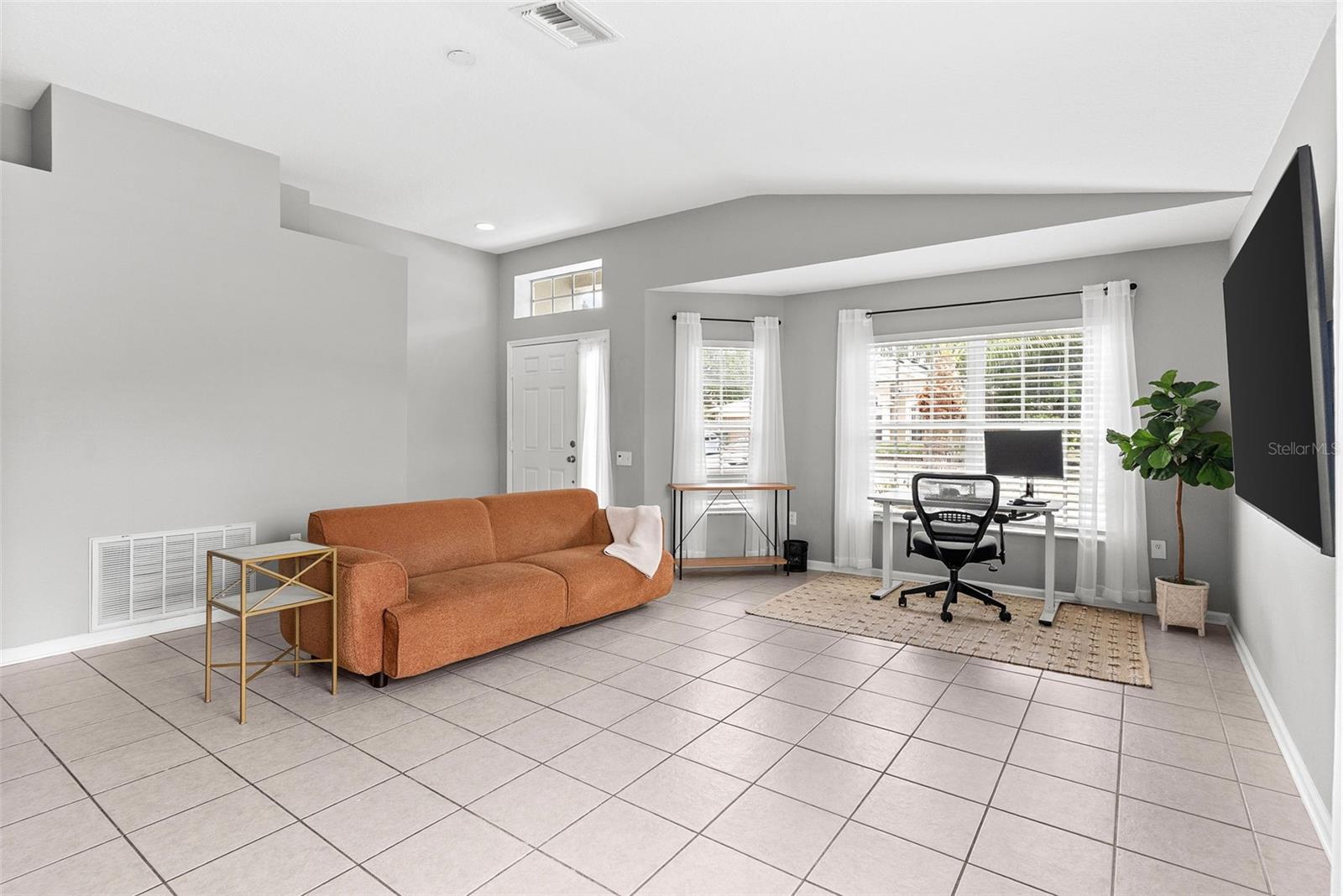 Image 8 of 56 For 7619 Crescent Palm Drive