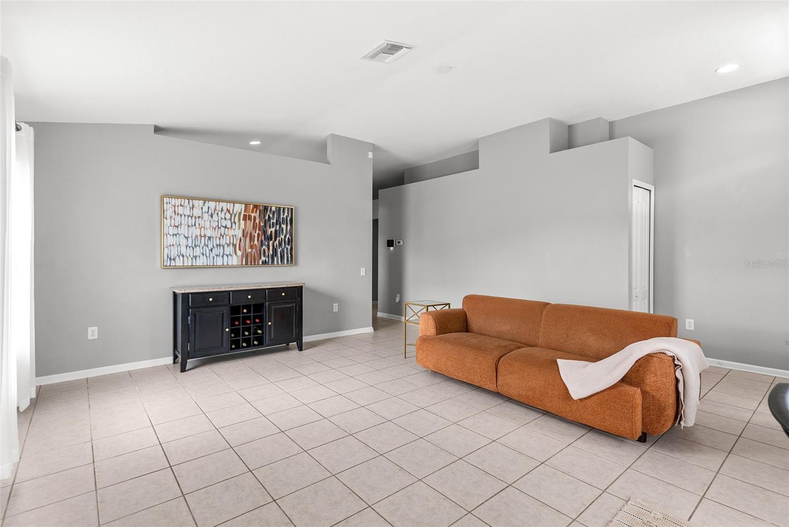 Image 9 of 56 For 7619 Crescent Palm Drive