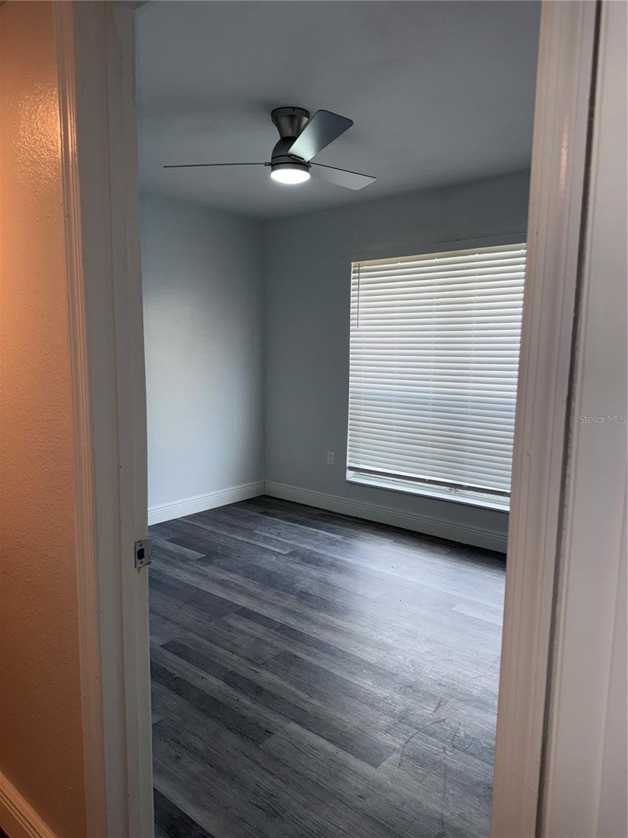 Image 32 of 56 For 9481 Highland Oak Drive 1611