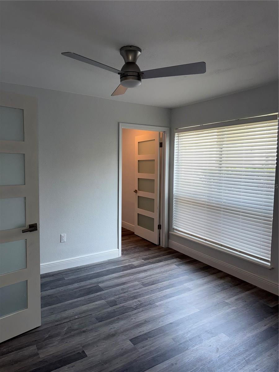 Image 39 of 56 For 9481 Highland Oak Drive 1611