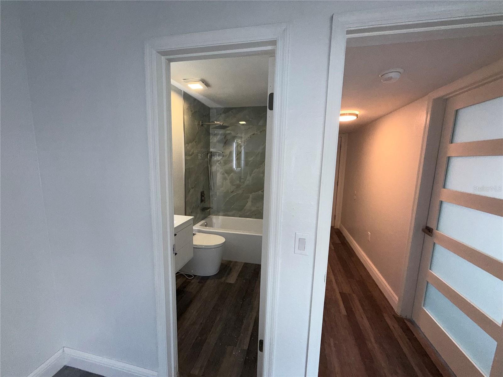 Image 45 of 56 For 9481 Highland Oak Drive 1611