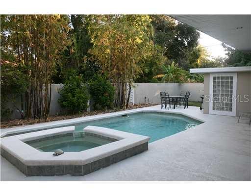 Image 16 of 18 For 300 Brightwaters Boulevard Ne