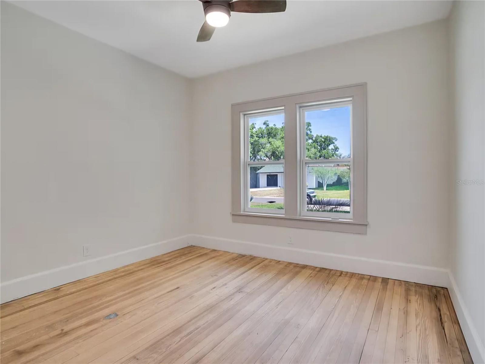 Image 10 of 14 For 4058 39th Avenue N