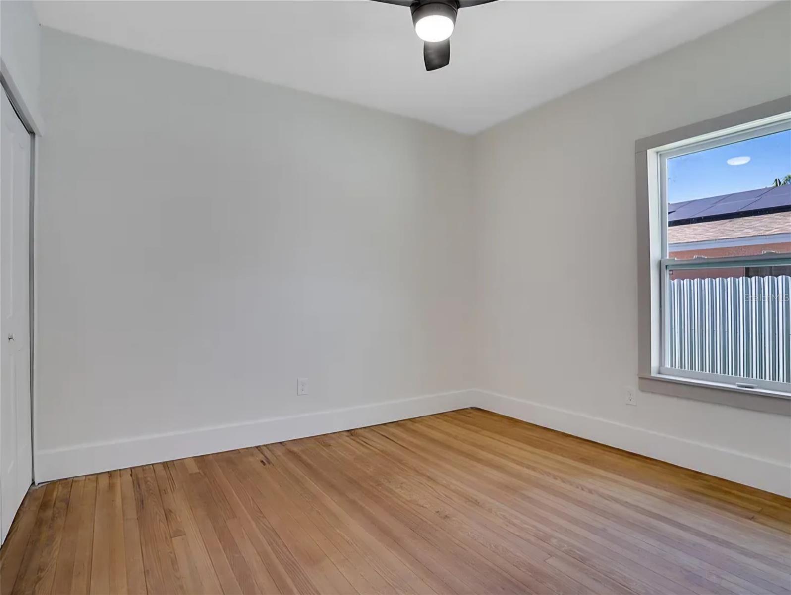 Image 11 of 14 For 4058 39th Avenue N