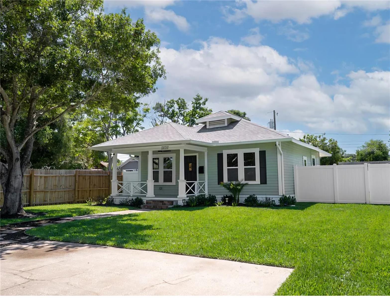 Image 2 of 14 For 4058 39th Avenue N