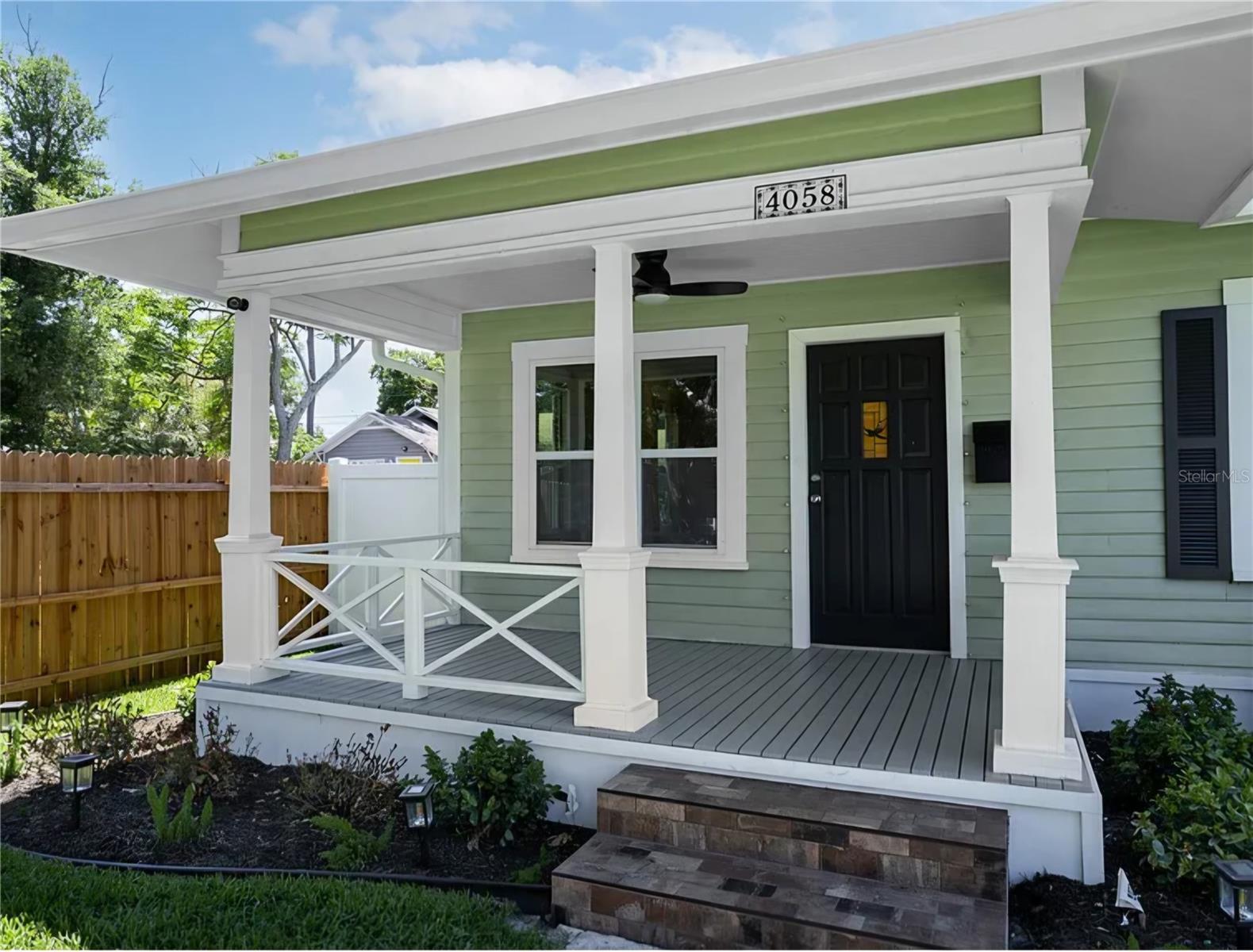 Image 3 of 14 For 4058 39th Avenue N