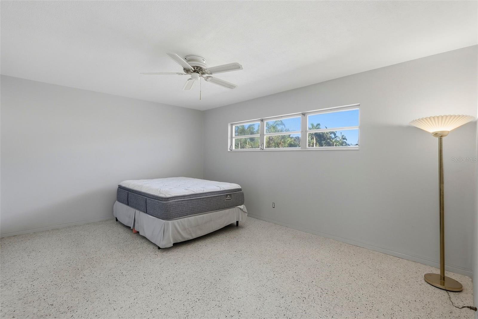 Image 18 of 30 For 11570 60th Terrace