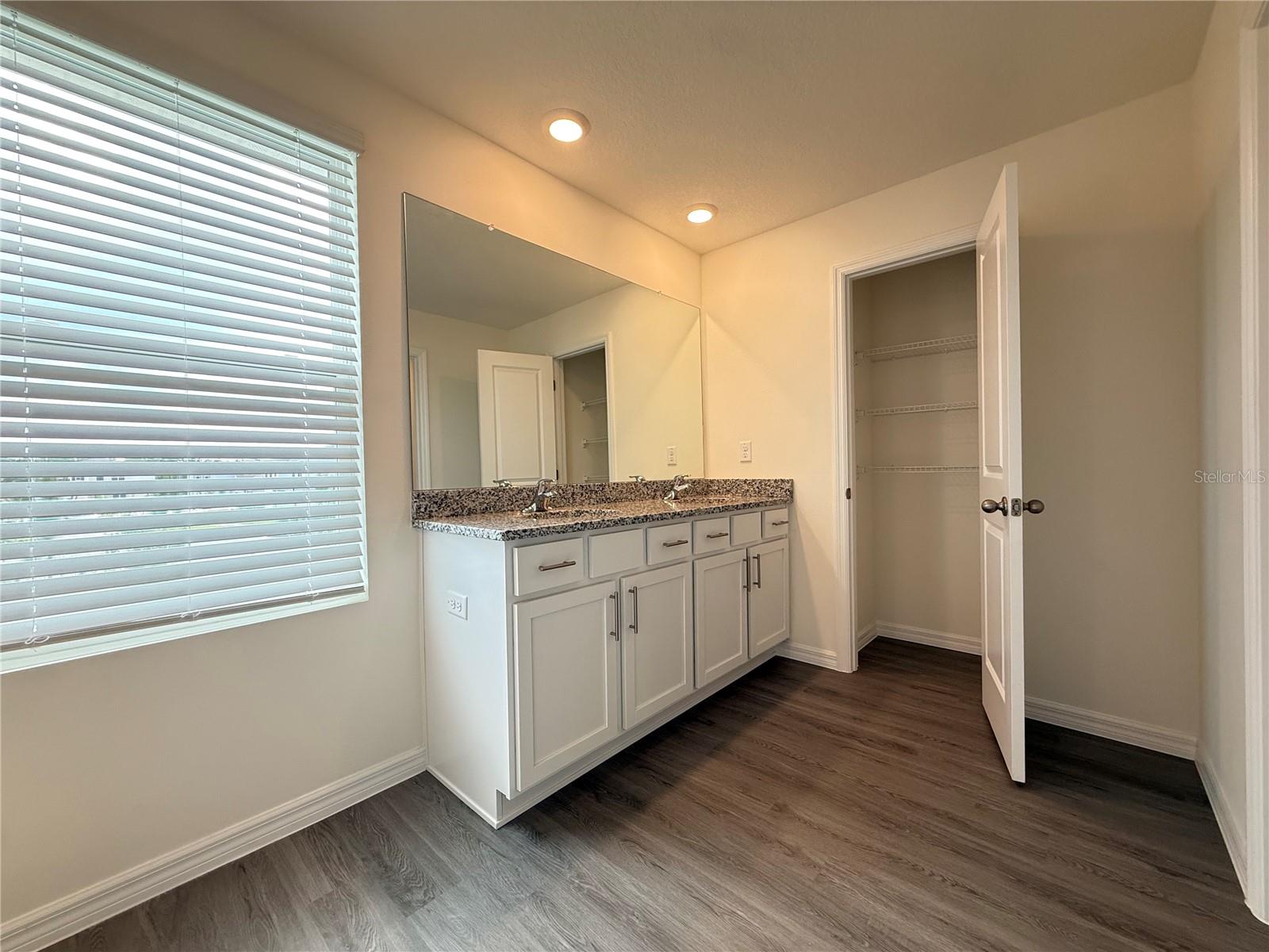 Image 18 of 26 For 2541 Birney Run