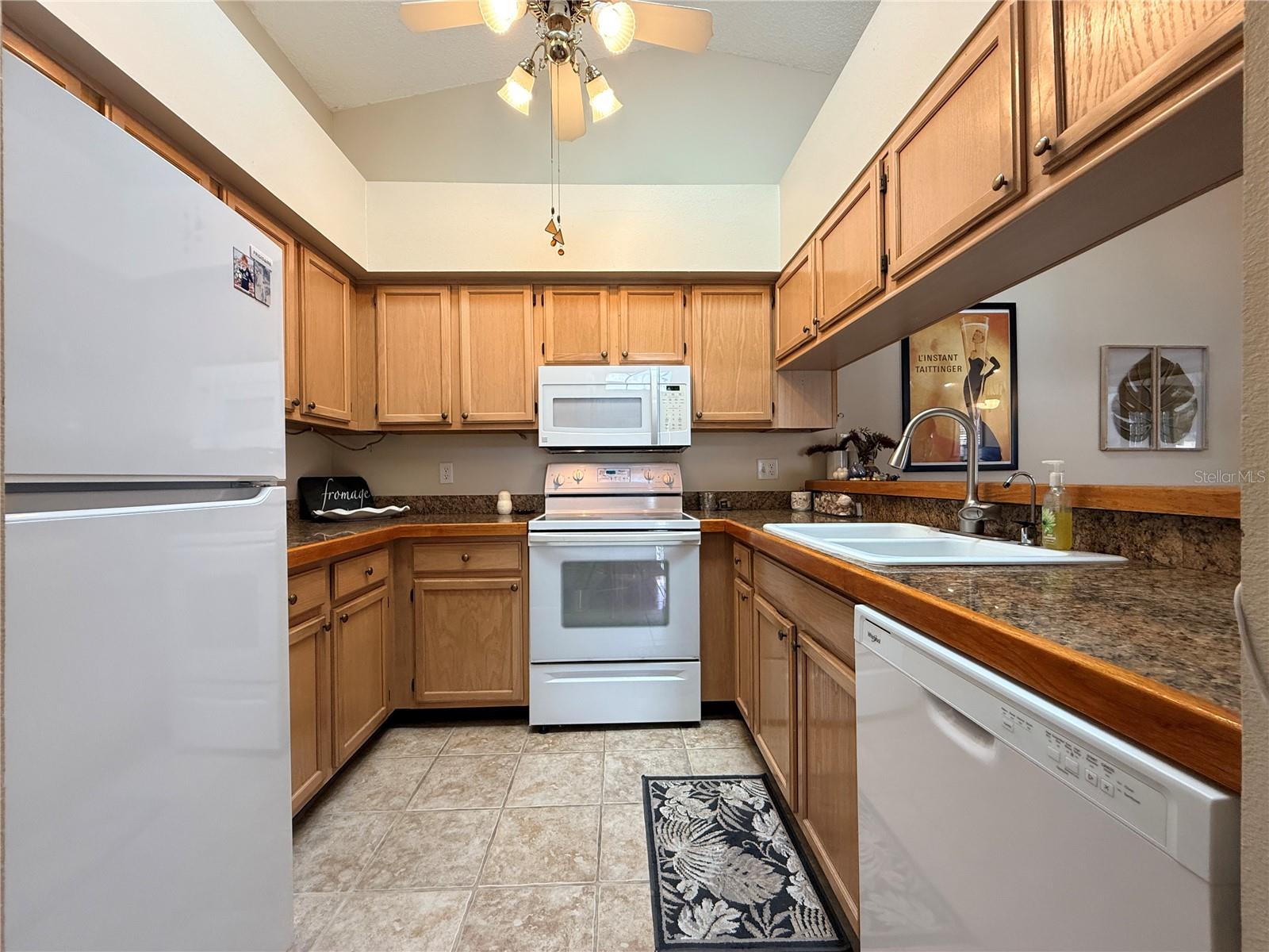 Image 10 of 44 For 2749 Countryside Boulevard 14