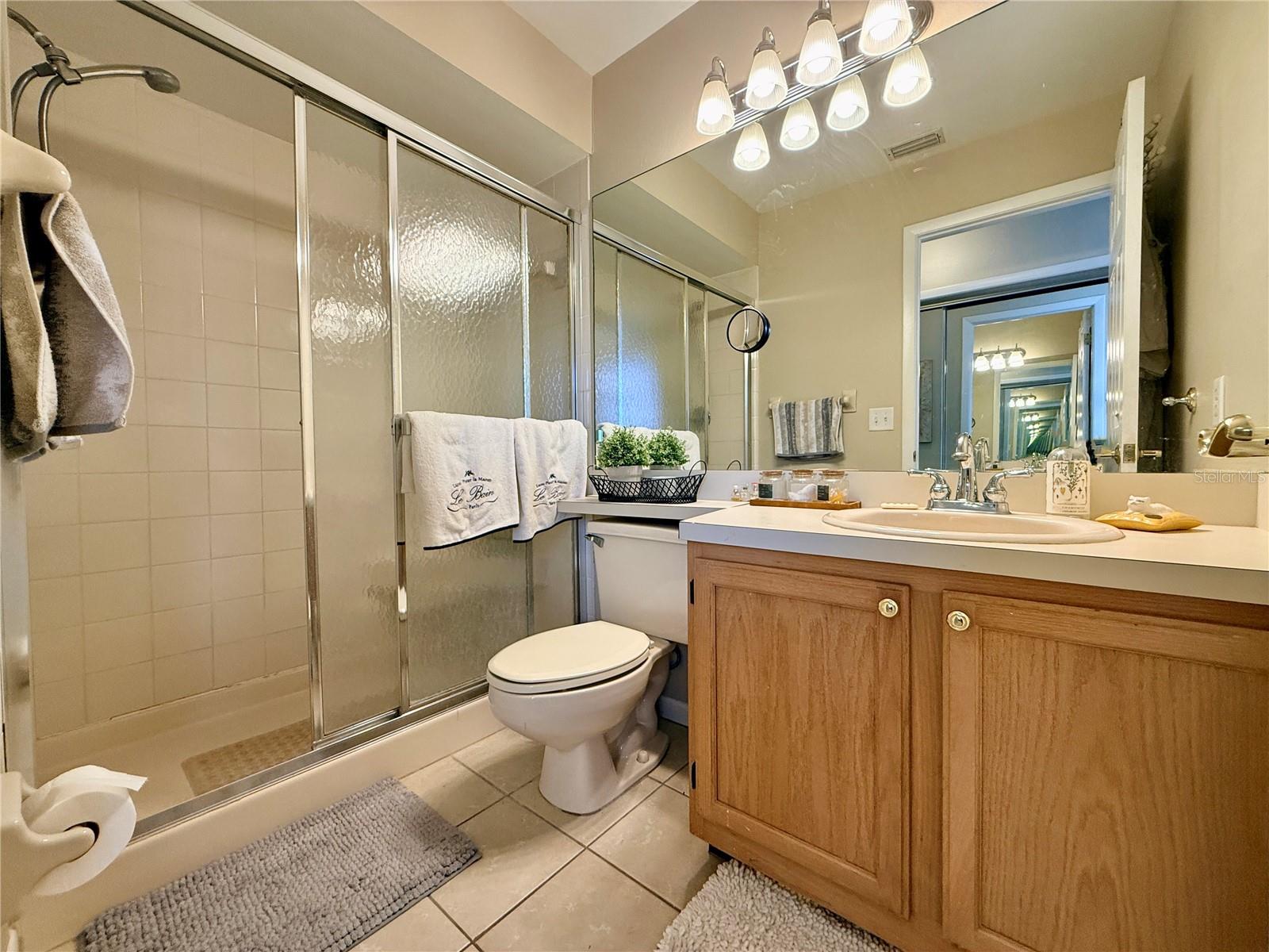 Image 17 of 44 For 2749 Countryside Boulevard 14