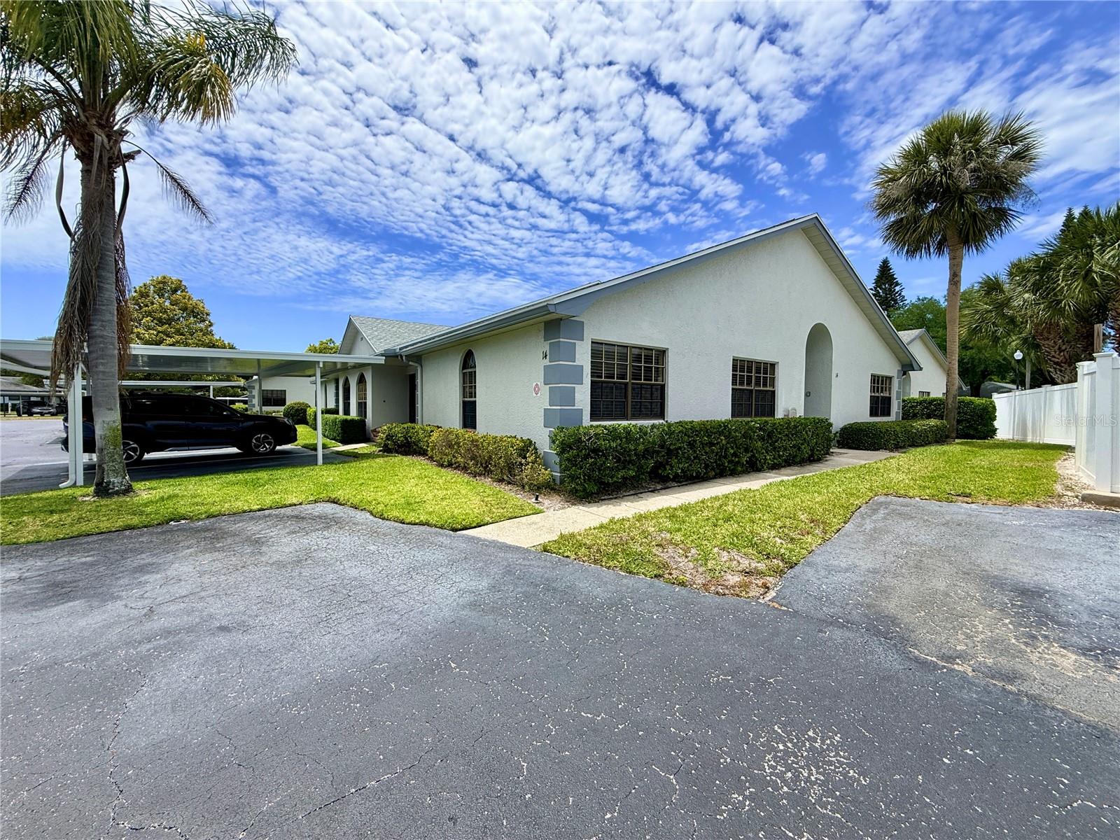 Image 3 of 44 For 2749 Countryside Boulevard 14