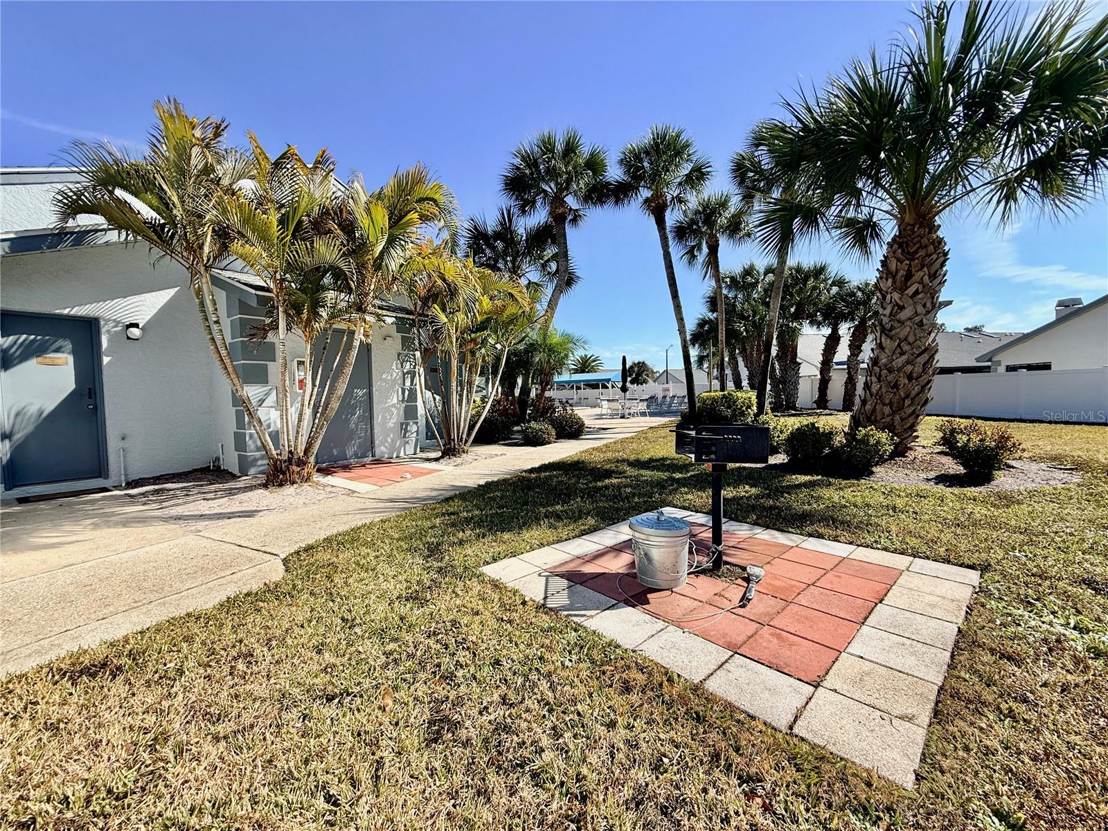 Image 35 of 44 For 2749 Countryside Boulevard 14
