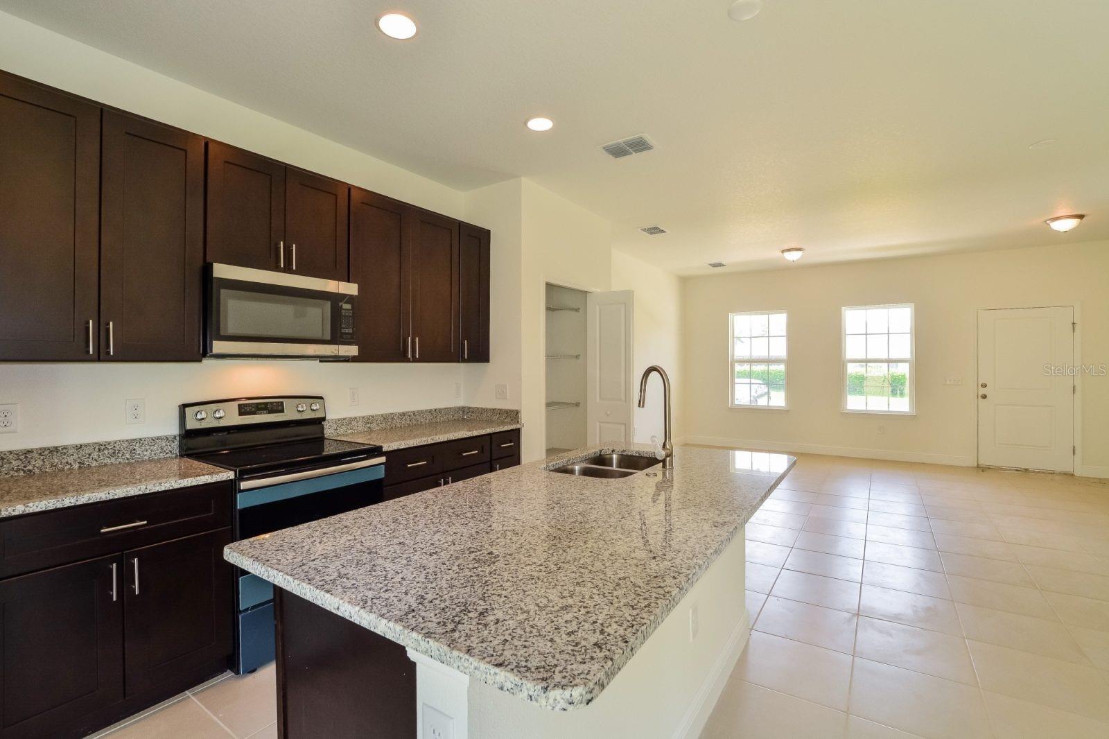 Image 4 of 8 For 13775 47th Circle