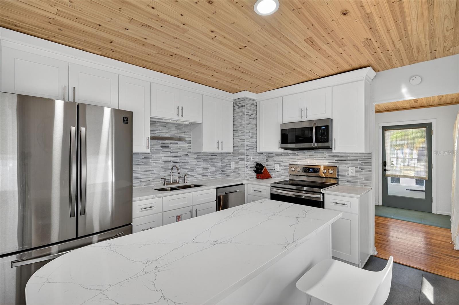 Image 12 of 53 For 2444 34th Avenue N