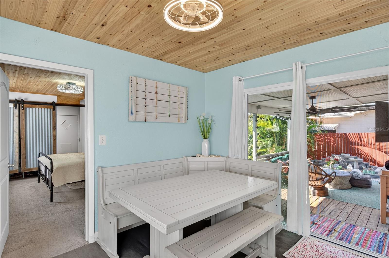 Image 14 of 53 For 2444 34th Avenue N