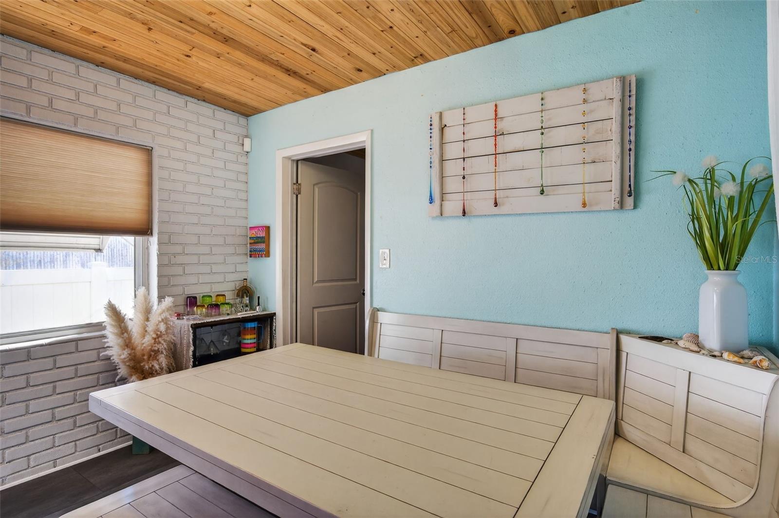Image 15 of 53 For 2444 34th Avenue N