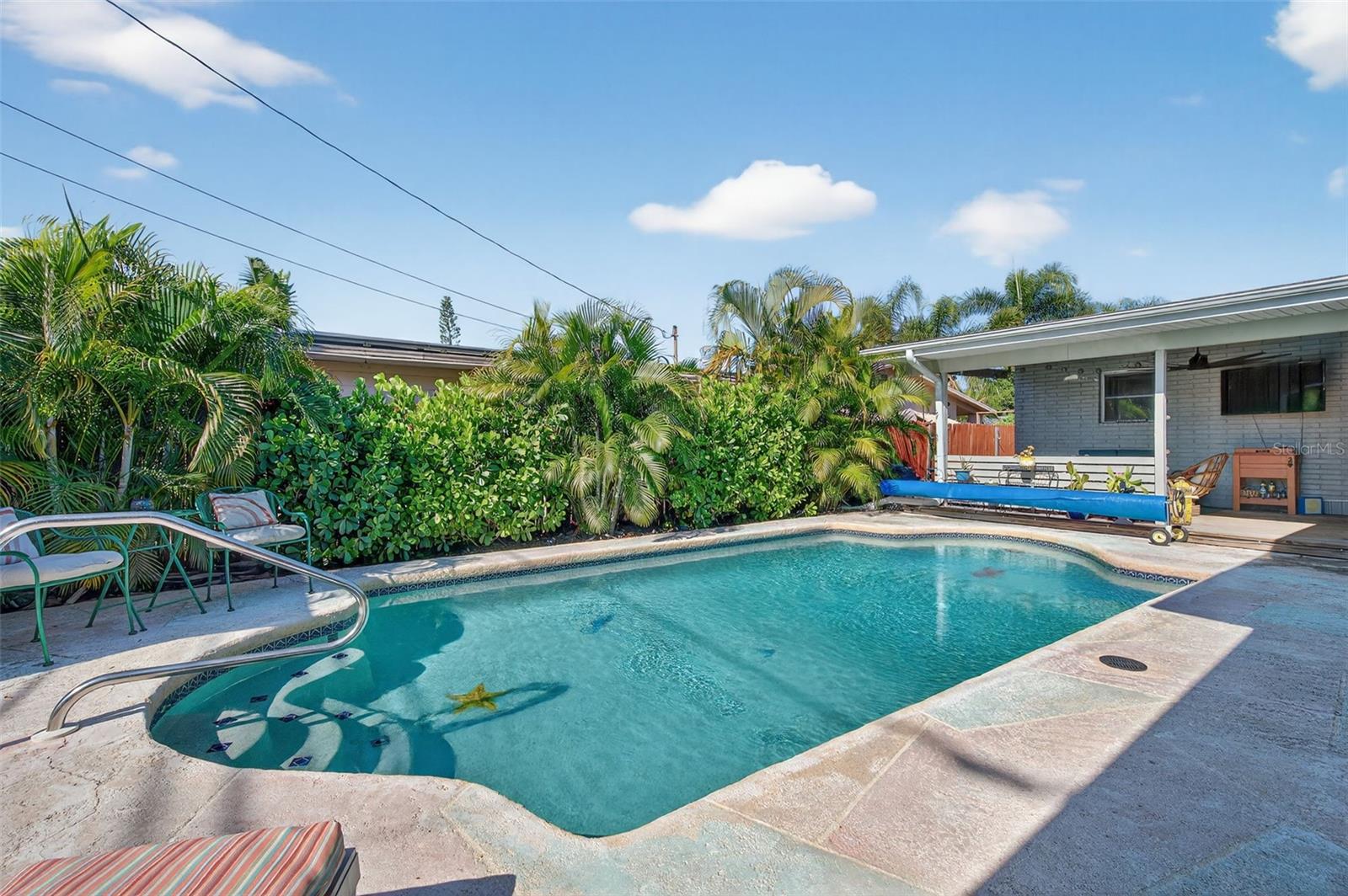 Image 41 of 53 For 2444 34th Avenue N