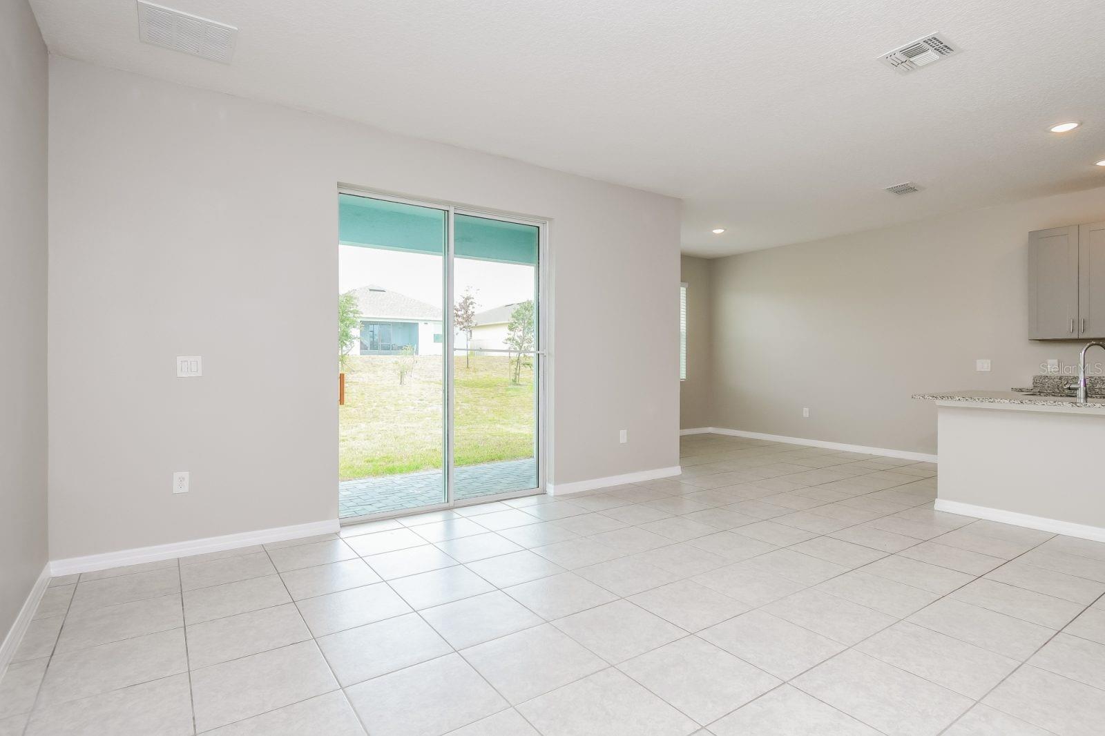 Image 3 of 8 For 148 Roseville Drive