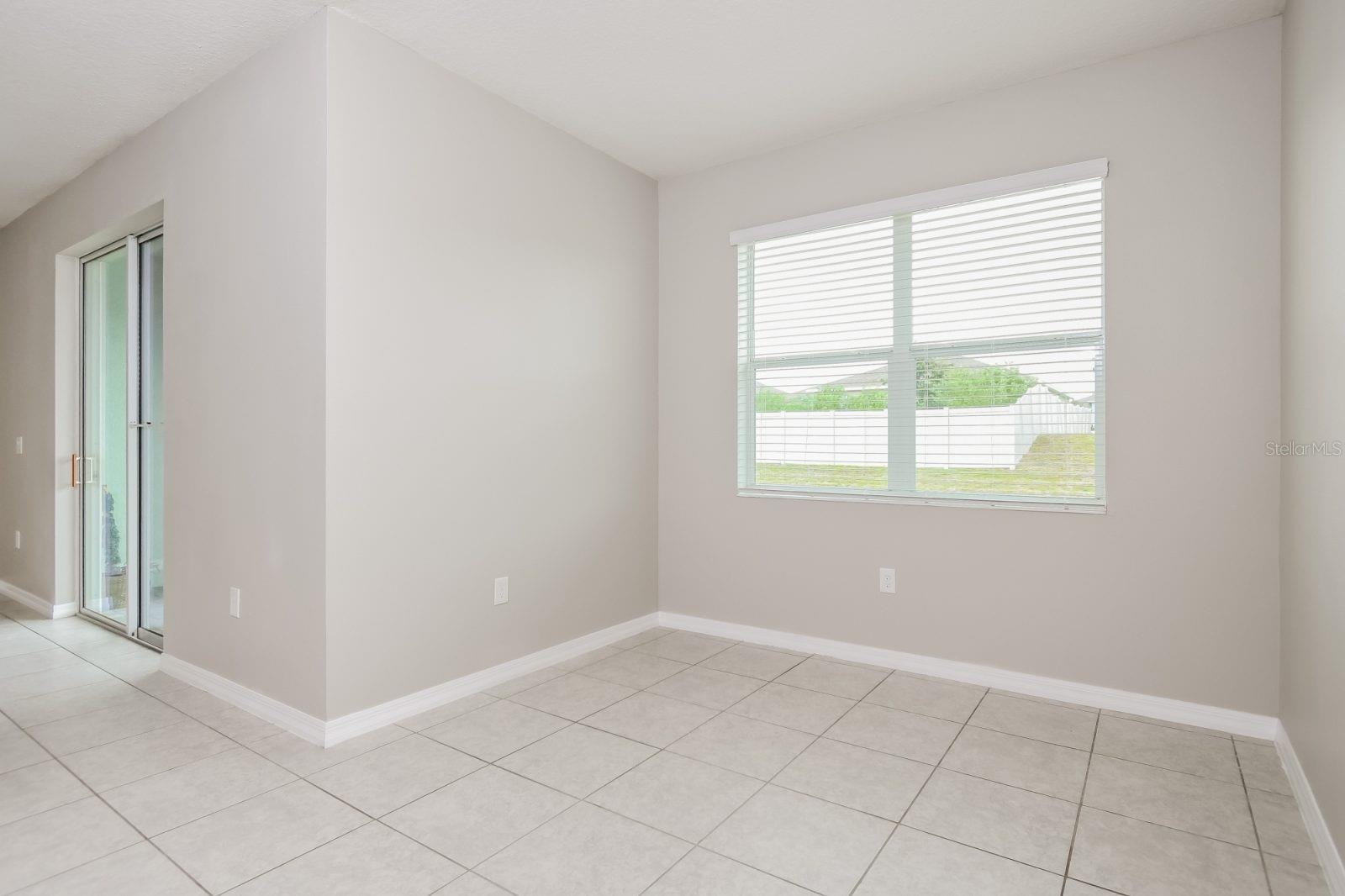 Image 5 of 8 For 148 Roseville Drive