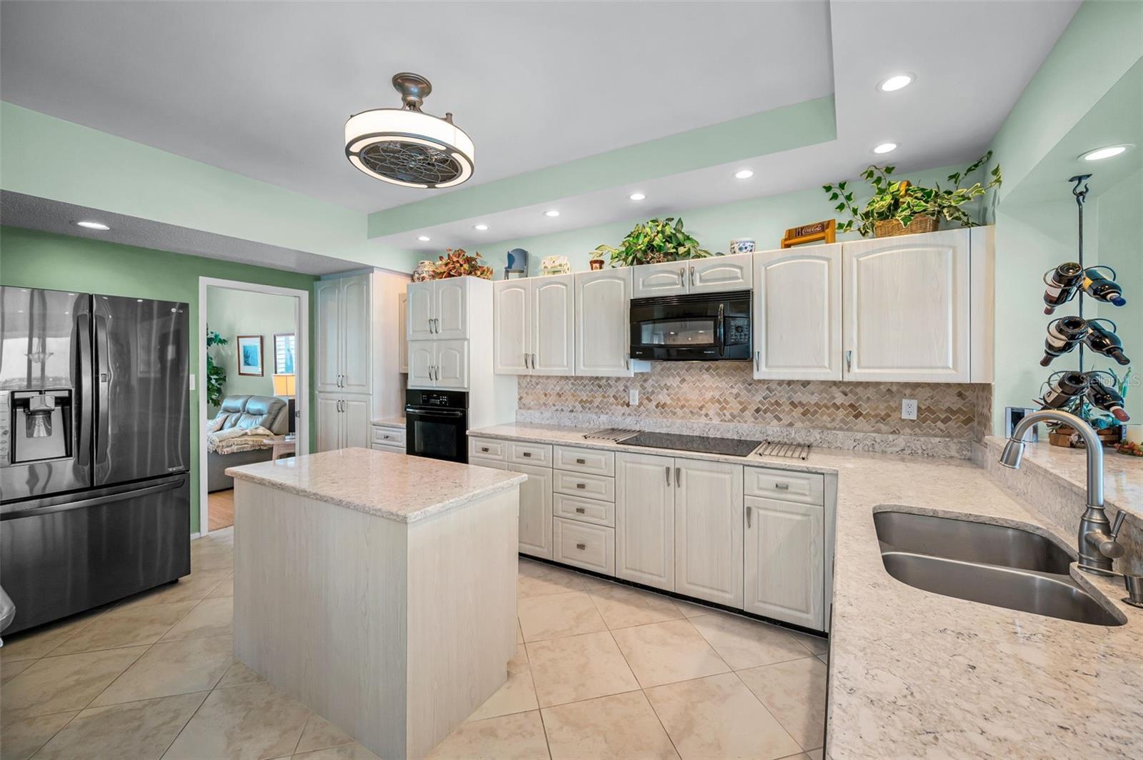 Image 15 of 64 For 7882 Sailboat Key Boulevard S 605