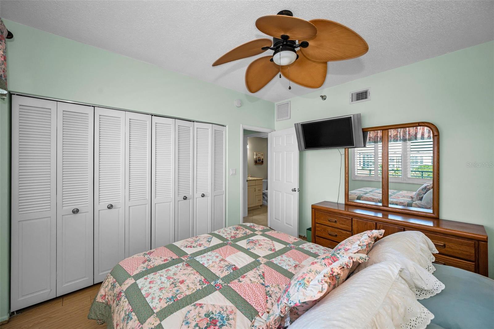 Image 33 of 64 For 7882 Sailboat Key Boulevard S 605