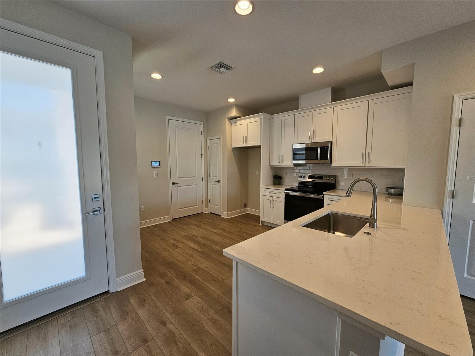 Image 2 of 7 For 7773 93rd Street N