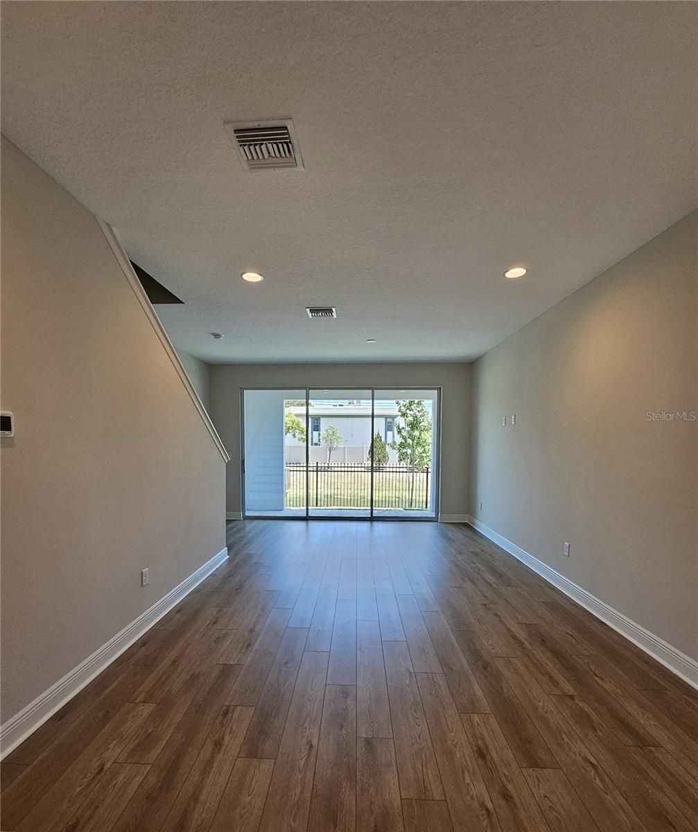 Image 3 of 7 For 7773 93rd Street N