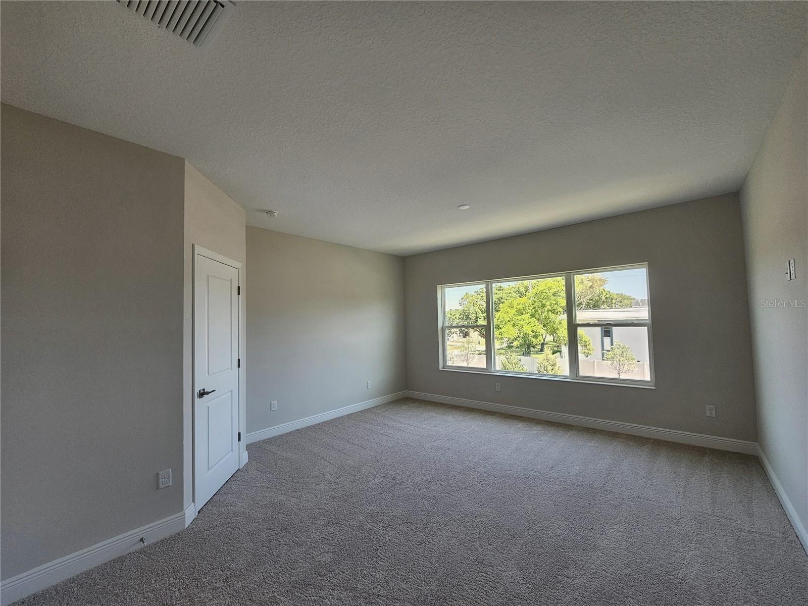 Image 4 of 7 For 7773 93rd Street N
