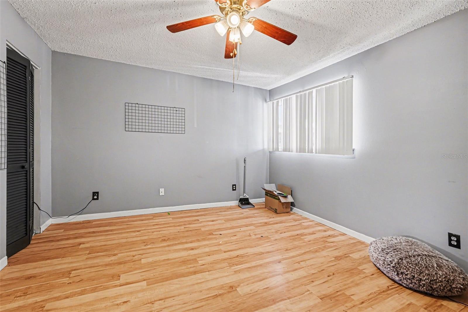 Image 18 of 33 For 6308 Newtown Circle C4